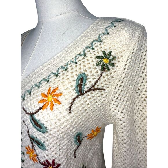 Floral Embroidered Knit Cardigan Sweater Women’s Medium Cottagecore Twee Boho - Picture 4 of 7